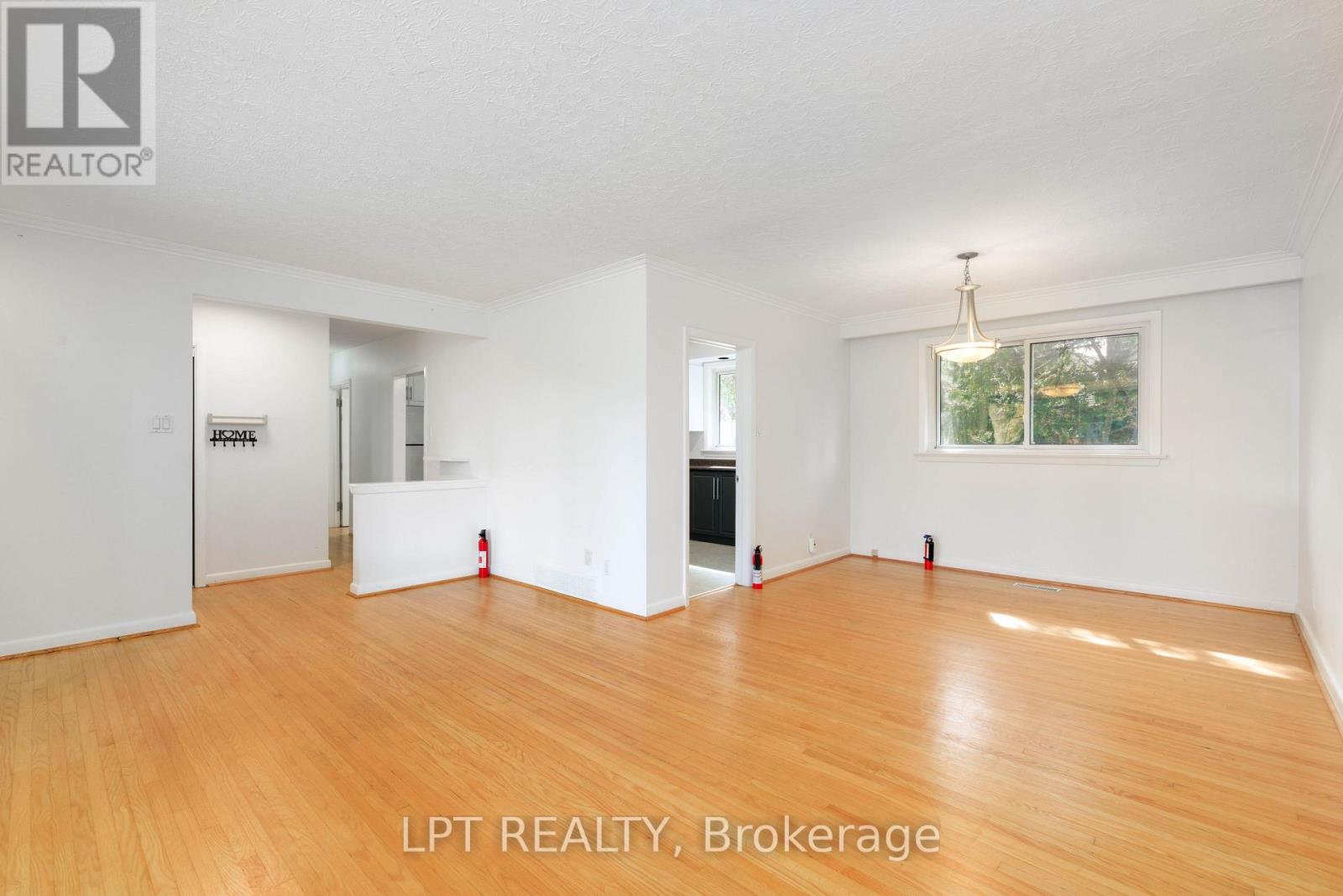 67 Woodthorpe Road, Toronto, Ontario  M4A 1S6 - Photo 10 - C13817750