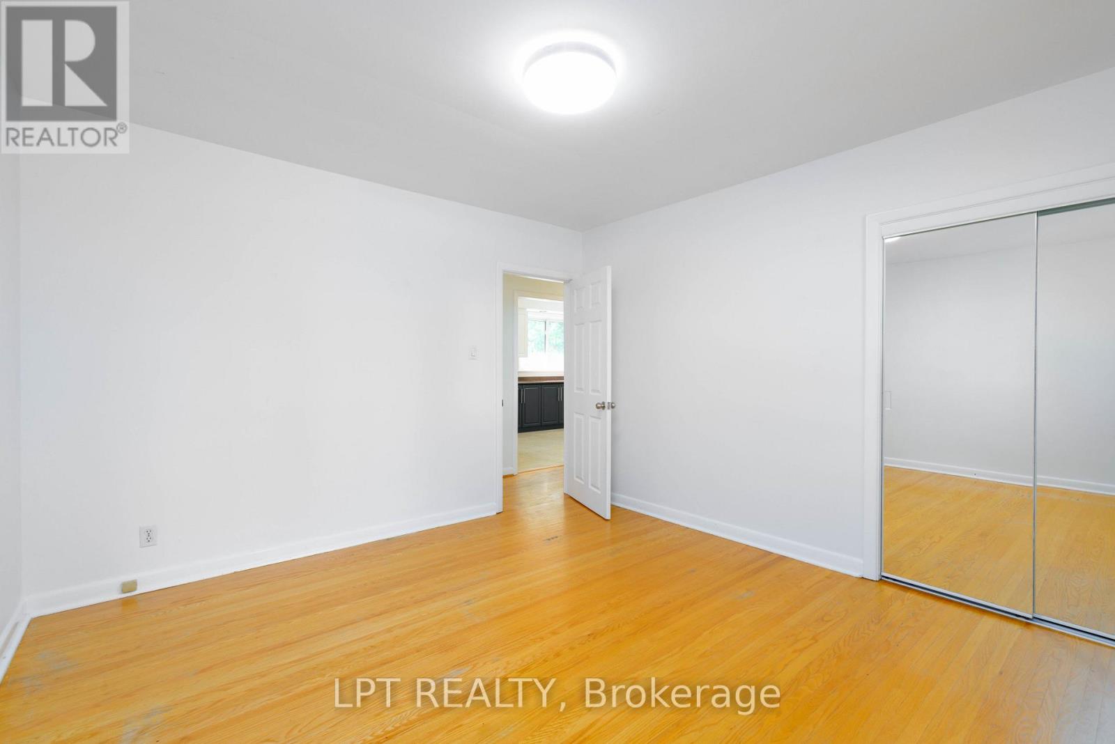 67 Woodthorpe Road, Toronto, Ontario  M4A 1S6 - Photo 14 - C13817750