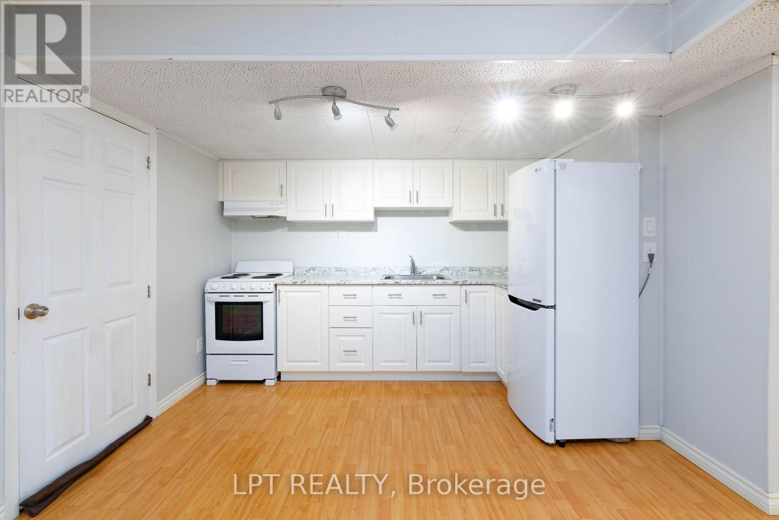 67 Woodthorpe Road, Toronto, Ontario  M4A 1S6 - Photo 25 - C13817750