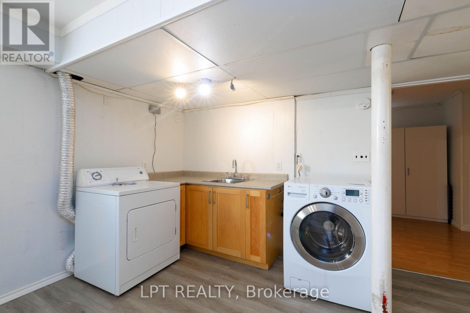 67 Woodthorpe Road, Toronto, Ontario  M4A 1S6 - Photo 28 - C13817750