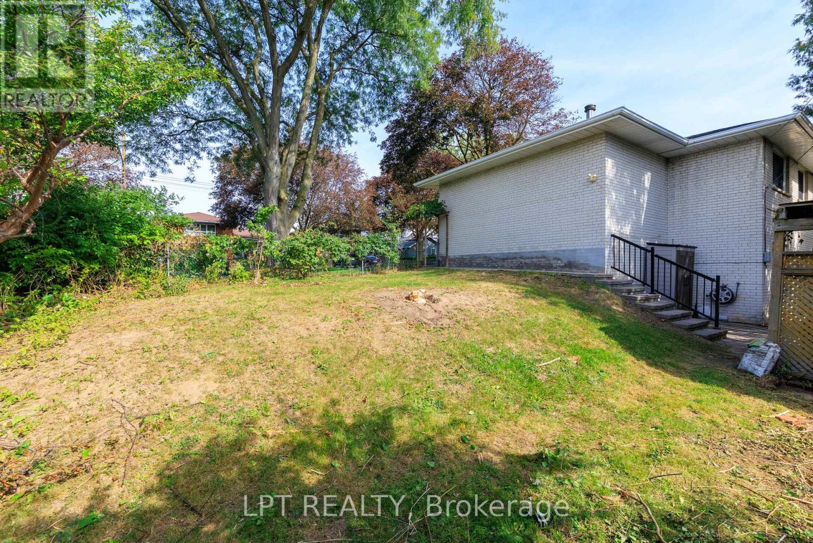 67 Woodthorpe Road, Toronto, Ontario  M4A 1S6 - Photo 35 - C13817750