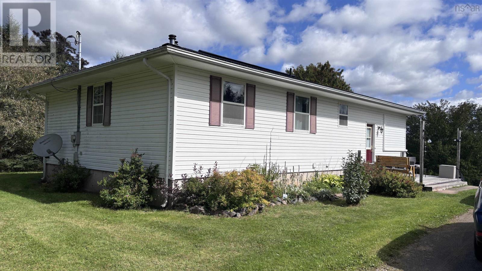 684 West North River Road, North River, Nova Scotia  B6L 6X7 - Photo 2 - 202624101