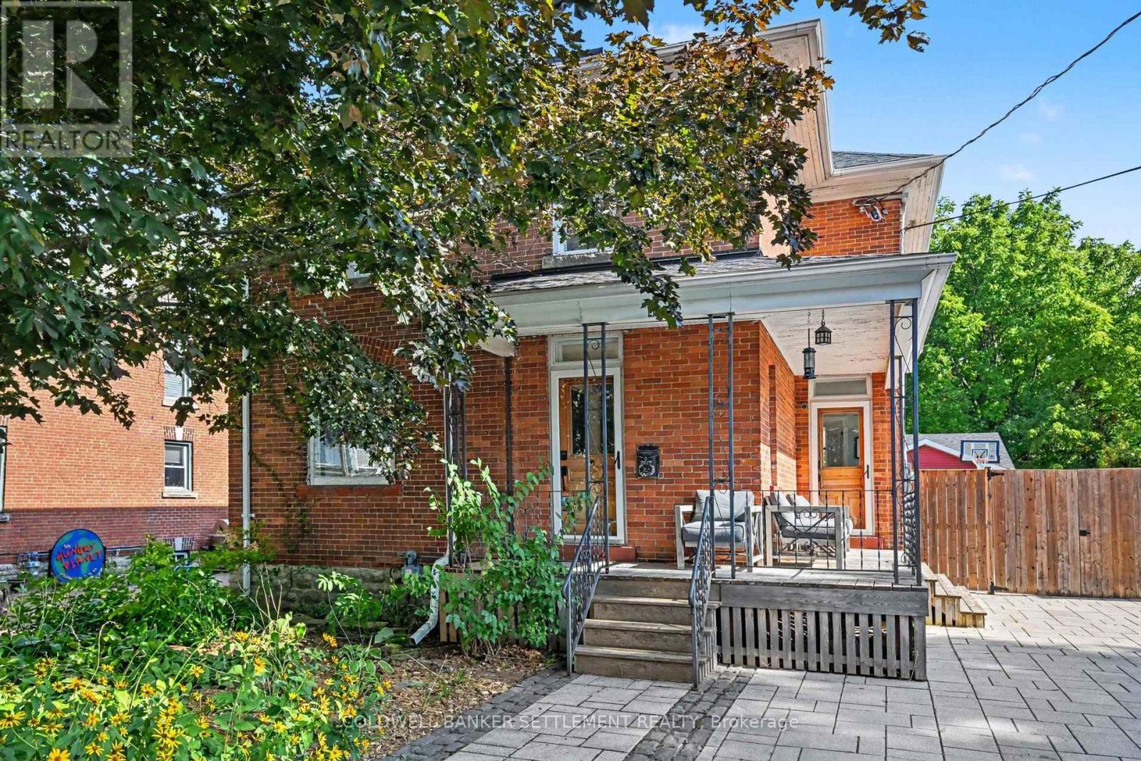 46 Brock Street S, Perth, Ontario K7H 1Z6 - Photo 3 - X13817614