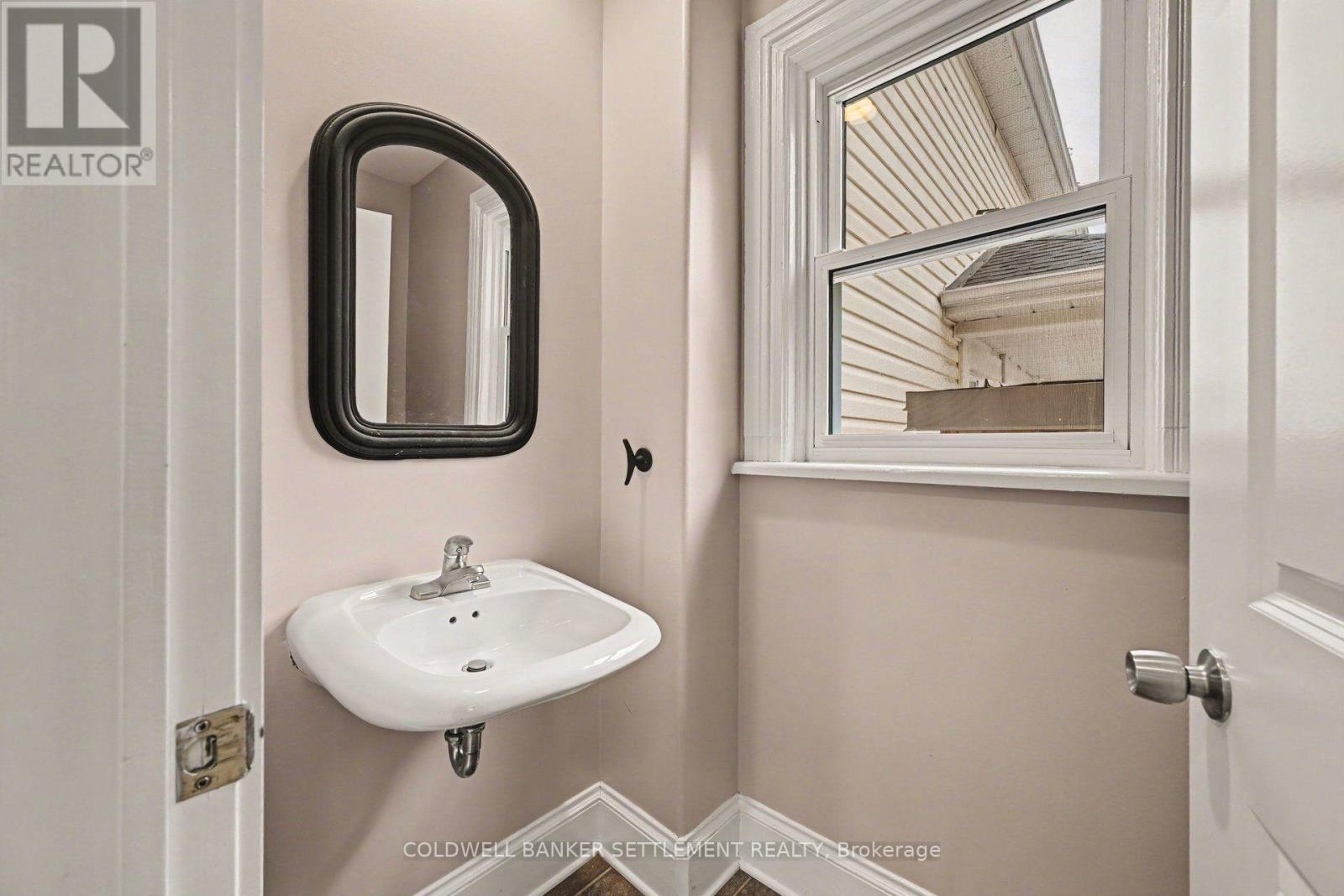 46 Brock Street S, Perth, Ontario  K7H 1Z6 - Photo 9 - X13817614