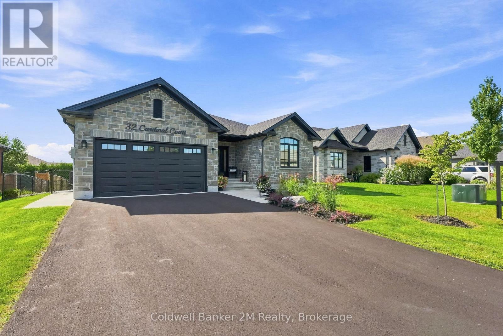 32 CARDINAL COURT photo 2