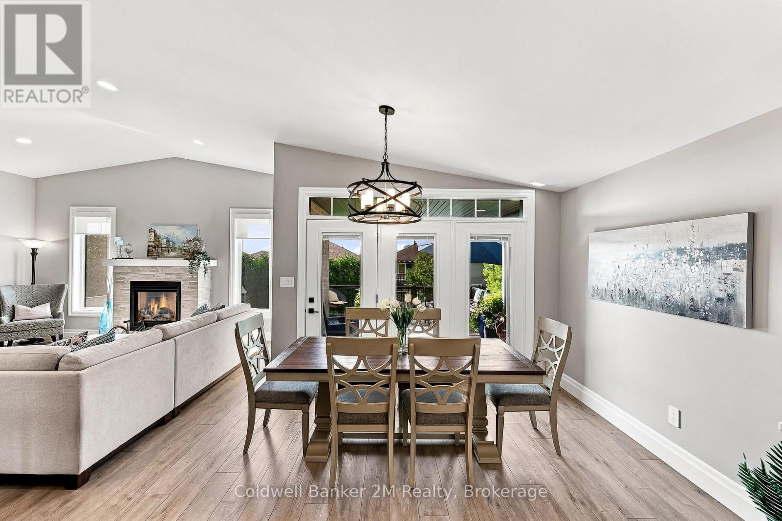 32 CARDINAL COURT photo 15