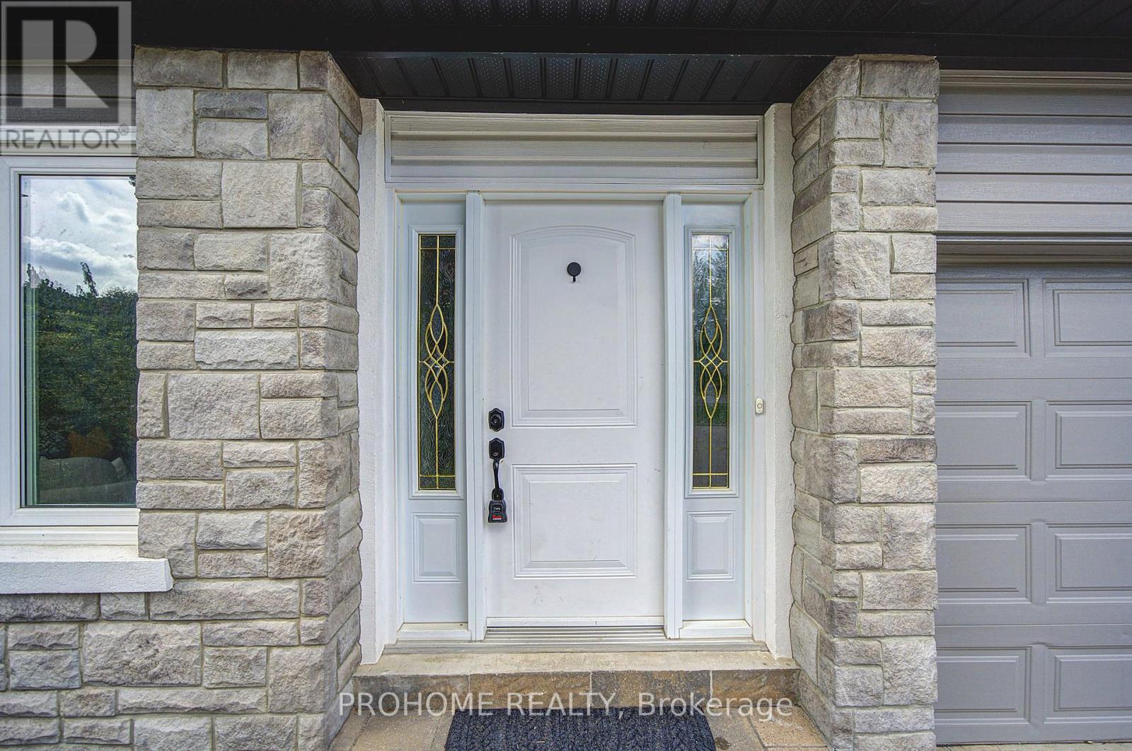 36 Summerfeldt Crescent, Markham (Unionville), Ontario  L3R 2B2 - Photo 3 - N13817672