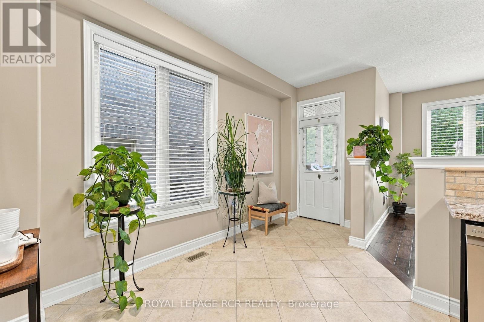 825 Booth Avenue, Innisfil, Ontario  L9S 0A7 - Photo 10 - N13817692