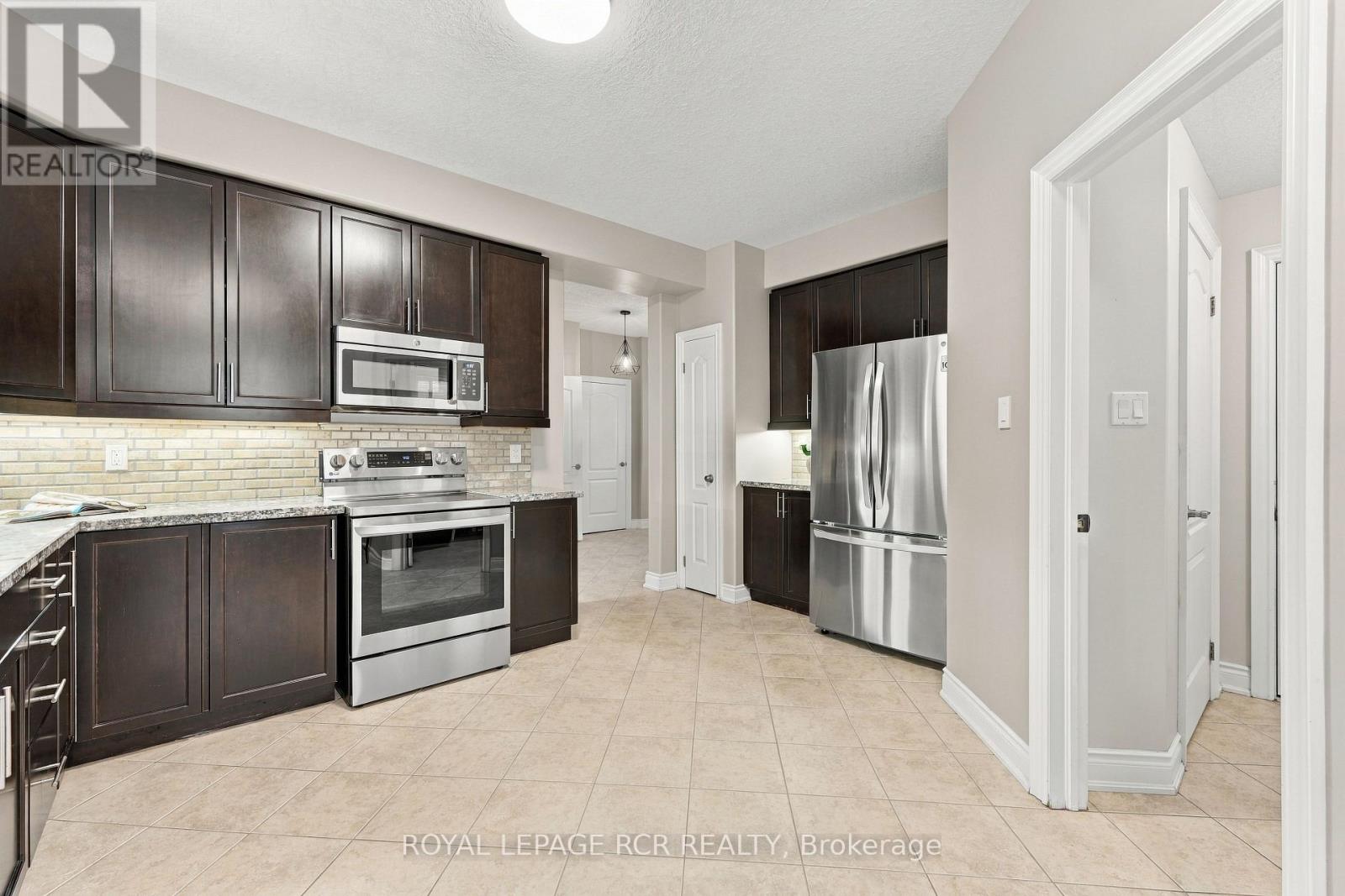 825 Booth Avenue, Innisfil, Ontario  L9S 0A7 - Photo 6 - N13817692