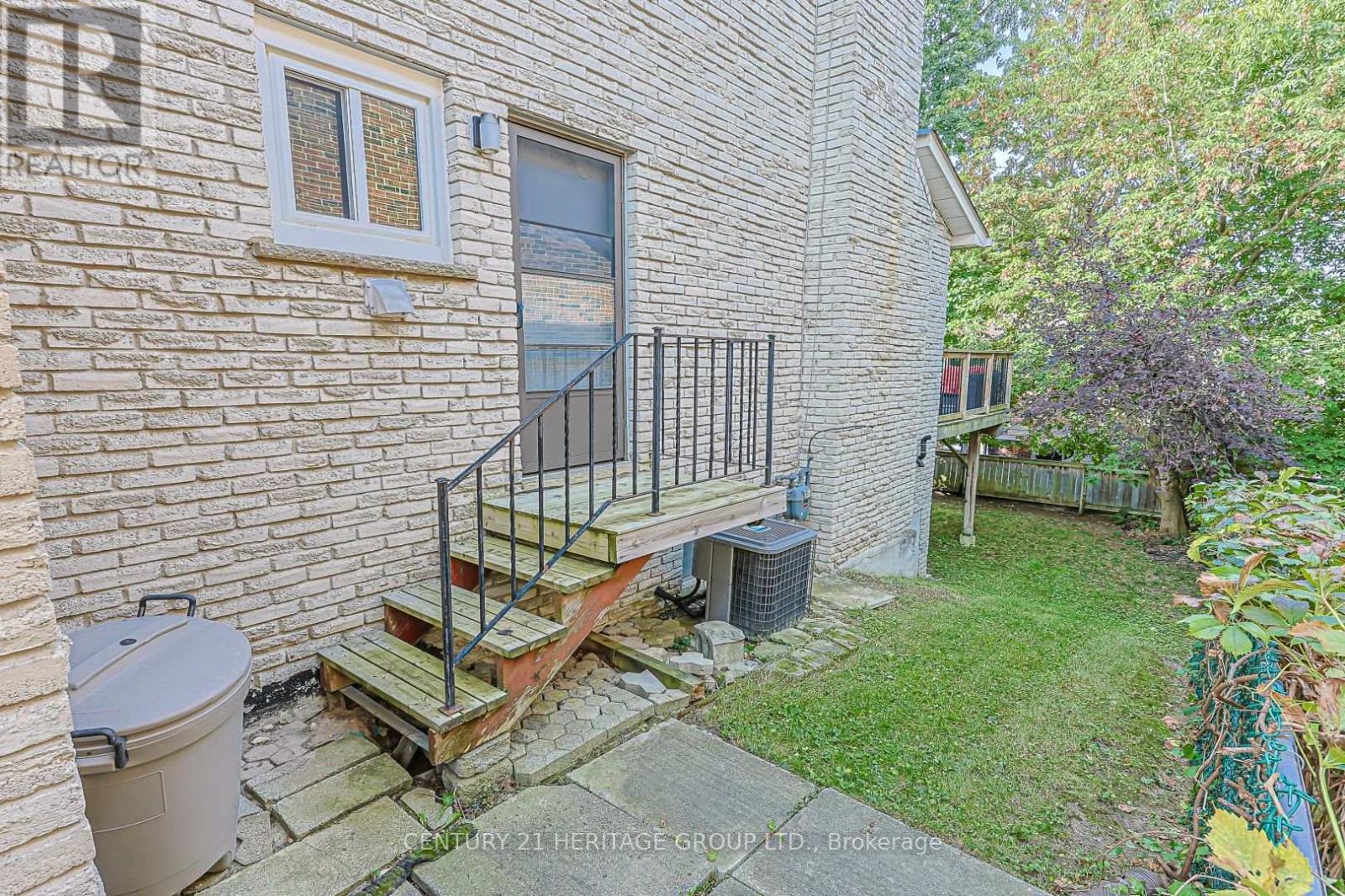 66 Howlett Avenue, Newmarket, Ontario  L3Y 5S5 - Photo 40 - N13817698