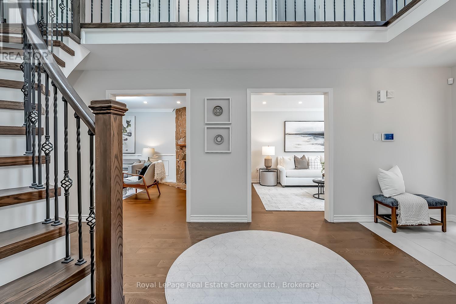 1429 Thistledown Road, Oakville, Ontario  L6M 1Y4 - Photo 4 - W13507382