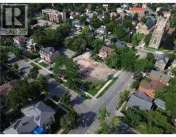 25 WILLIAM Street, Brantford, Ontario