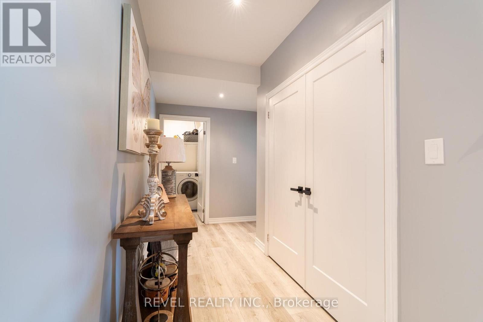 49 Victoria Street E, Innisfil, Ontario  L0L 1L0 - Photo 35 - N13814612