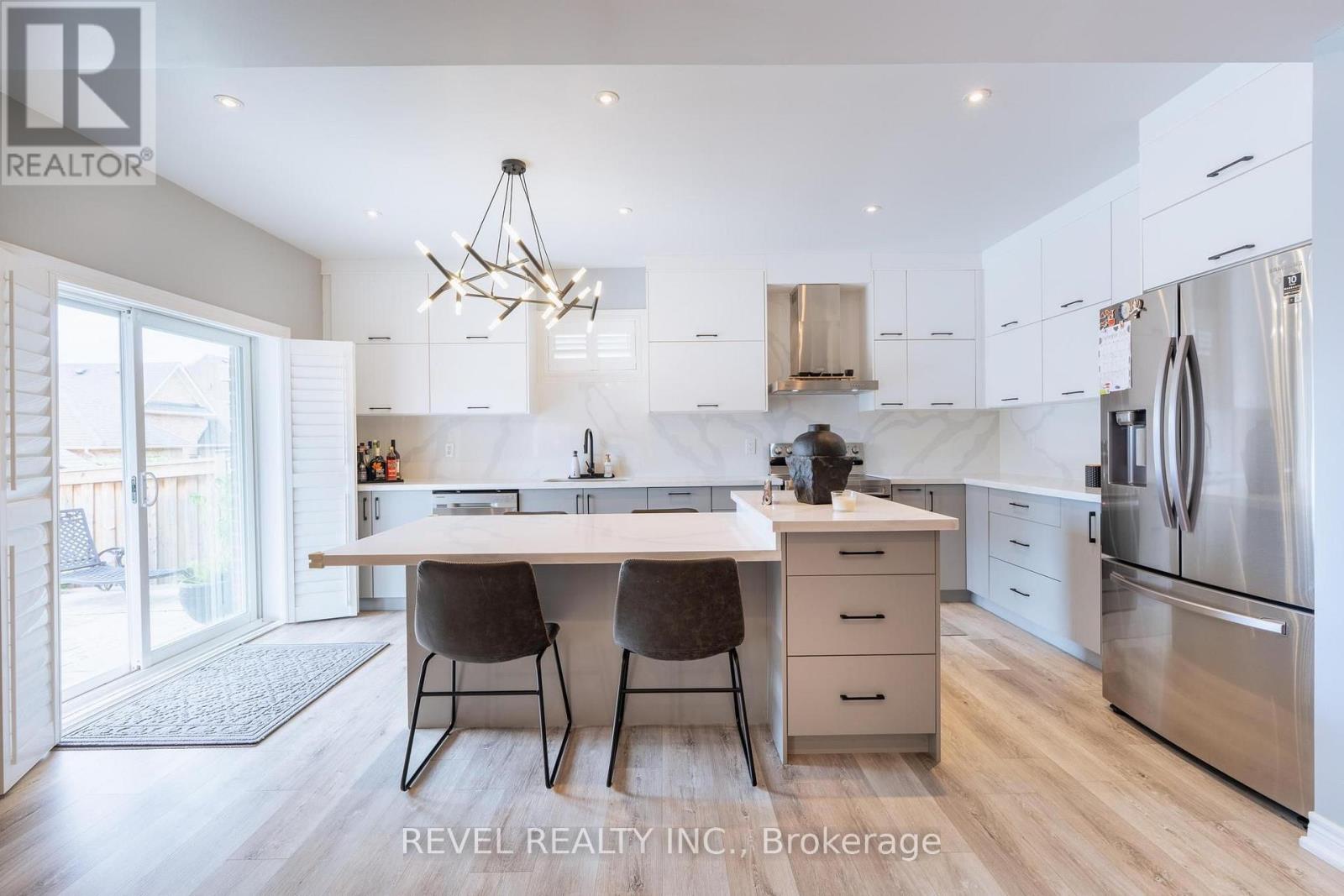 49 Victoria Street E, Innisfil, Ontario  L0L 1L0 - Photo 31 - N13814612