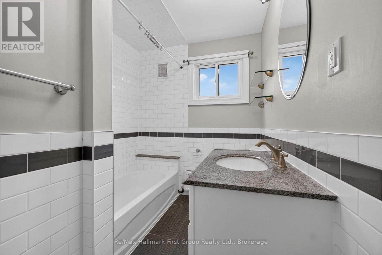 10 Lincoln Street, Ajax, Ontario  L1S 6C8 - Photo 22 - E13817988