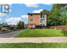 10 LINCOLN STREET, Ajax, Ontario