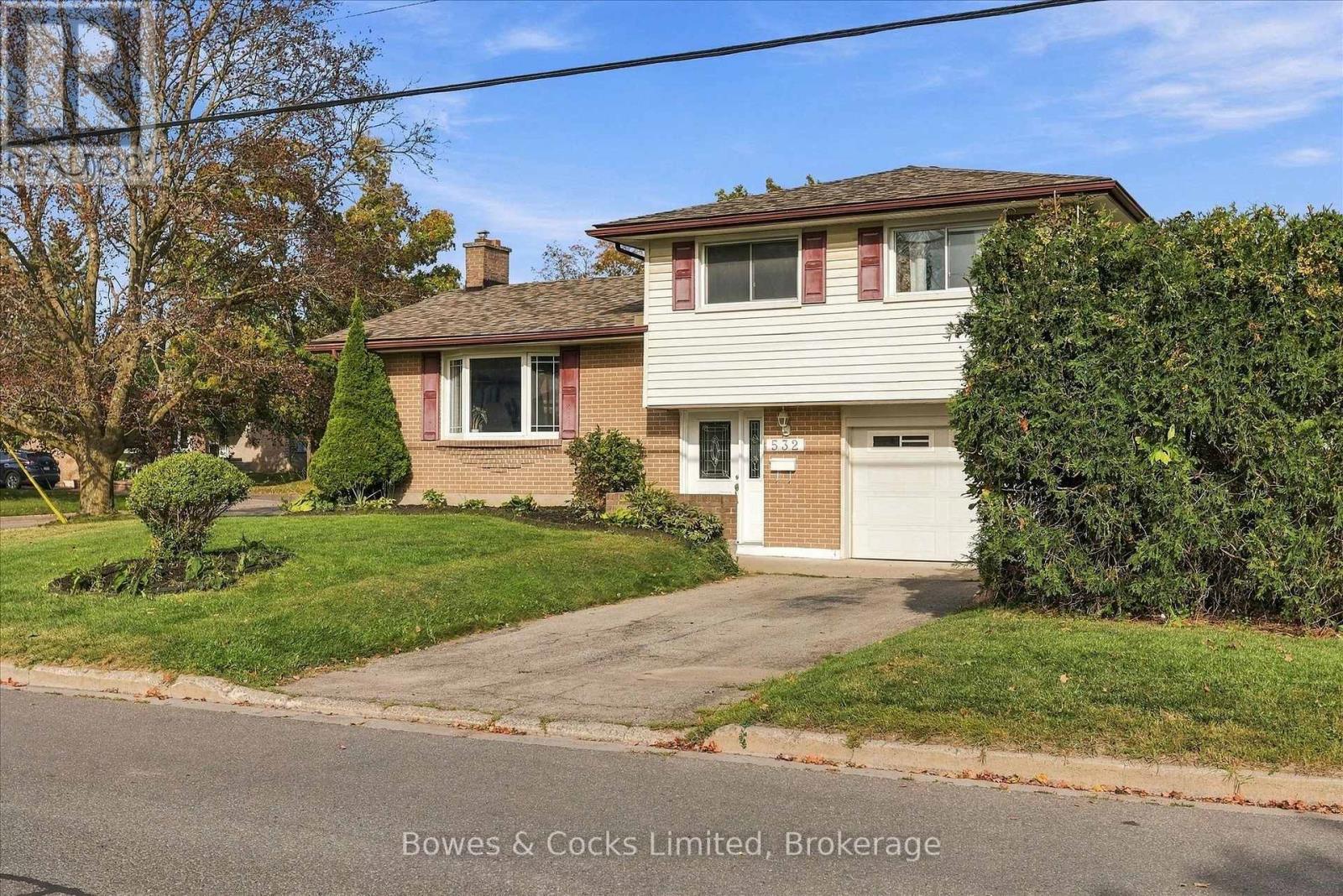 532 Raymond Street, Peterborough, Ontario  K9H 5M9 - Photo 2 - X13817934