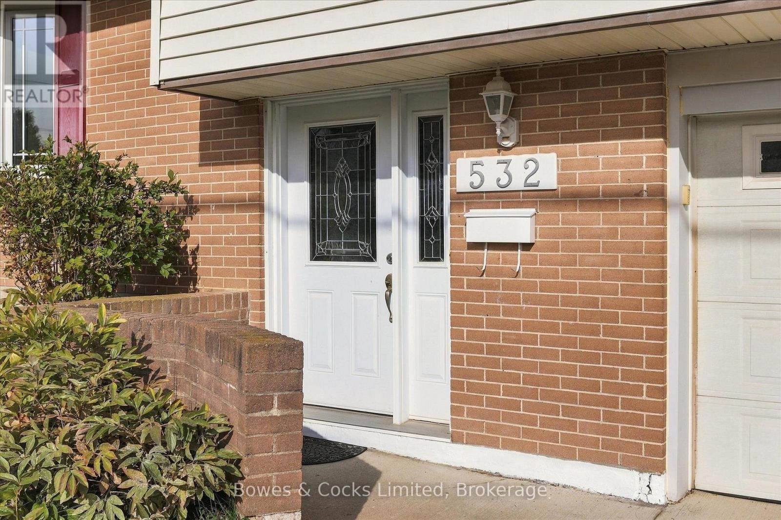532 Raymond Street, Peterborough, Ontario  K9H 5M9 - Photo 5 - X13817934