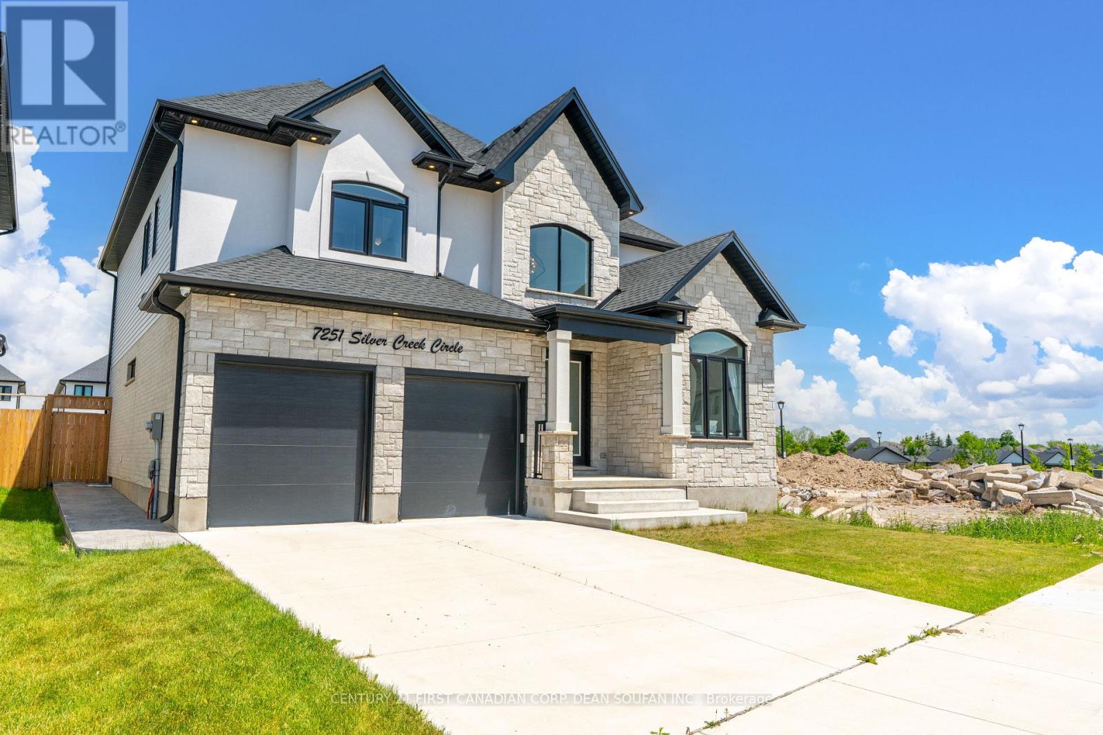 7251 Silver Creek Circle, London South, Ontario  N6P 0G9 - Photo 4 - X13817976