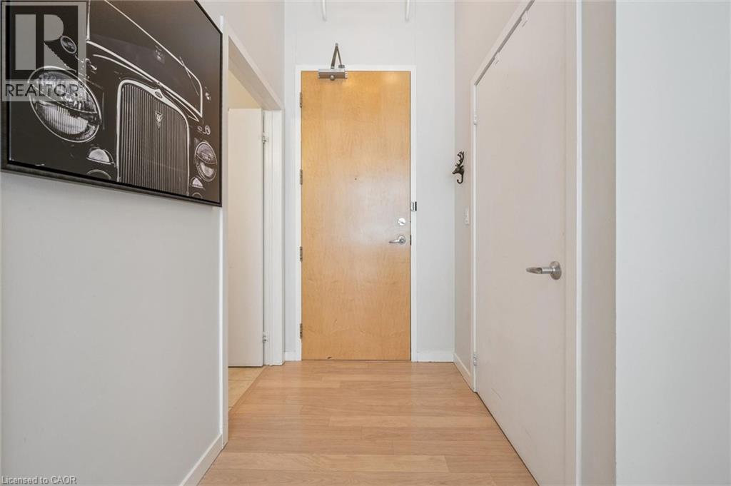 410 W King W/s Street W Unit# 112, Kitchener, Ontario  N2G 1C3 - Photo 4 - 40865755