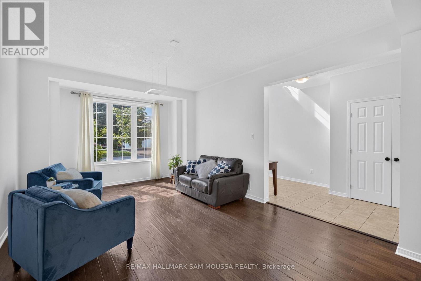 531 Dalewood Crescent, Ottawa, Ontario  K2S 0L3 - Photo 4 - X13817792
