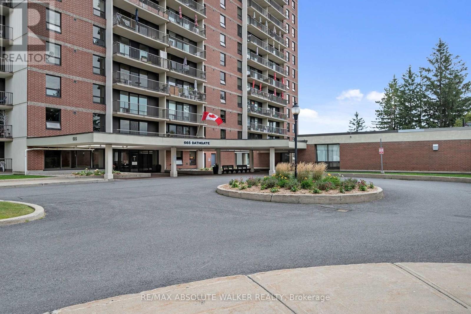 1709 - 665 Bathgate Drive, Ottawa, Ontario  K1K 3Y4 - Photo 2 - X13817894