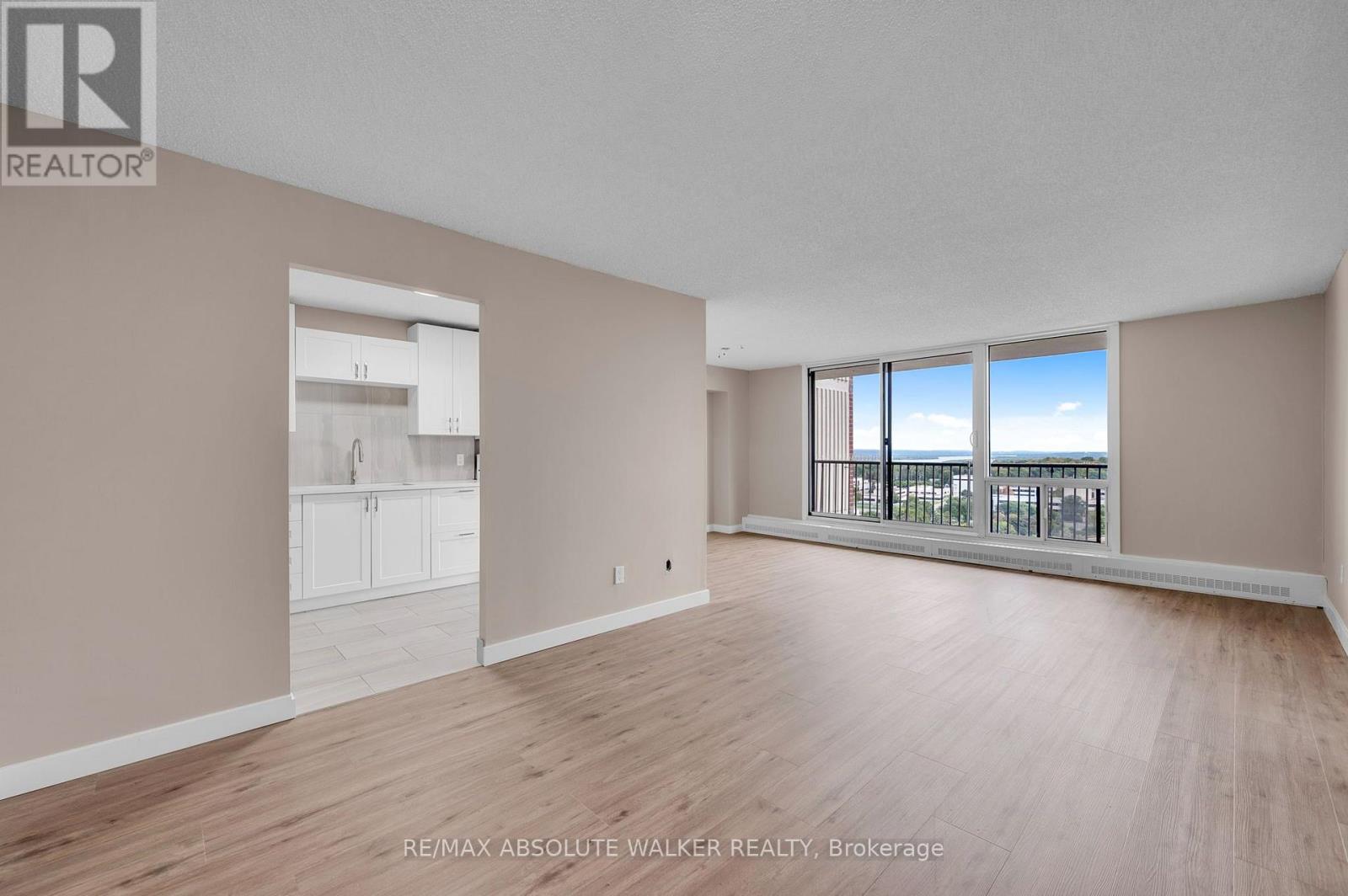 1709 - 665 Bathgate Drive, Ottawa, Ontario  K1K 3Y4 - Photo 3 - X13817894