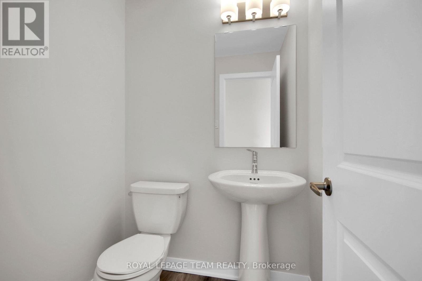 736 Haflinger Row, Ottawa, Ontario  K0A 2Z0 - Photo 5 - X13817984