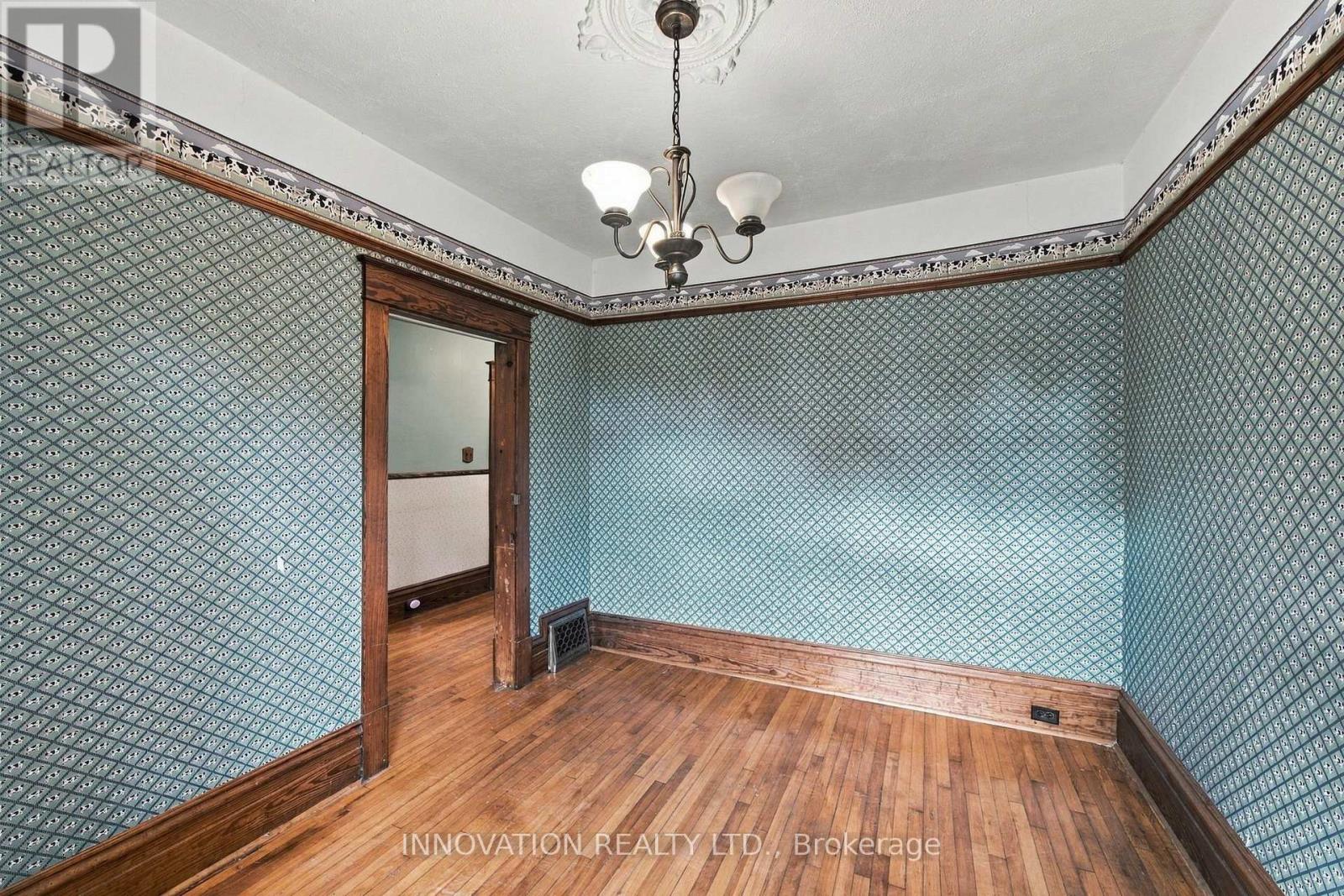 204 Compton Avenue, Ottawa, Ontario  K2B 5A9 - Photo 7 - X13818008
