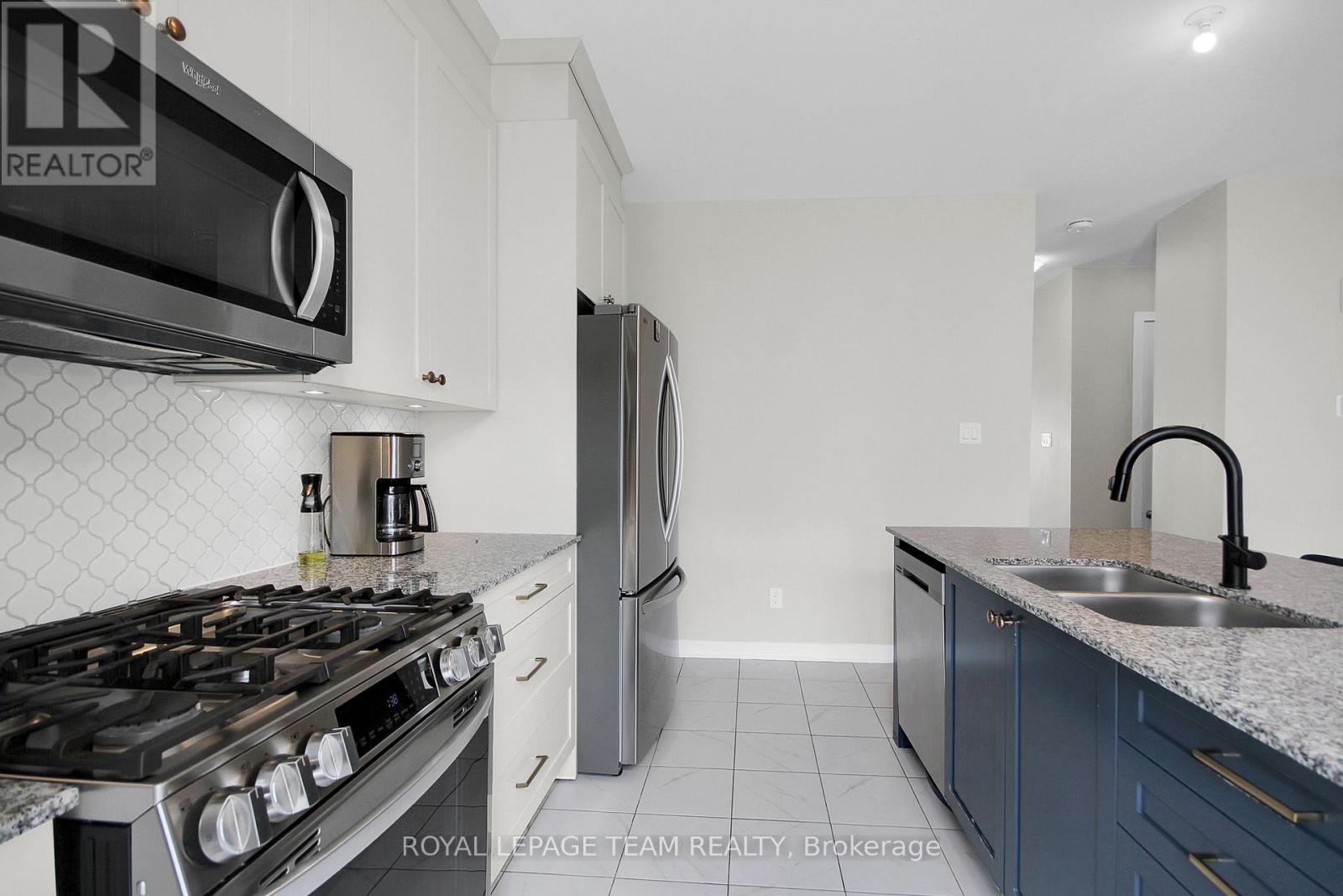 2036 Elevation Road, Ottawa, Ontario  K2J 6X5 - Photo 12 - X13818018