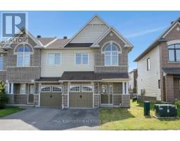 106 CALVINGTON AVENUE, Ottawa, Ontario