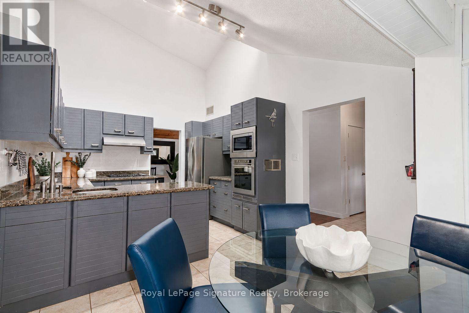 40 51st Street N, Wasaga Beach, Ontario  L9Z 1X2 - Photo 10 - S13818078