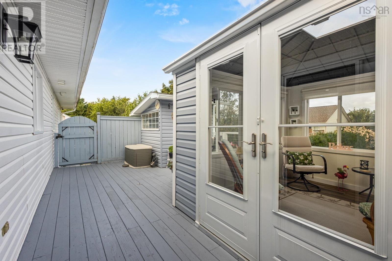 Deck