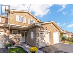 33 LORNA RAE BOULEVARD, Toronto, Ontario