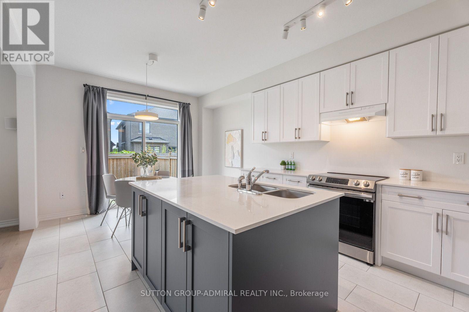 7 Priory Drive, Whitby, Ontario  L1P 0K9 - Photo 18 - E13817780