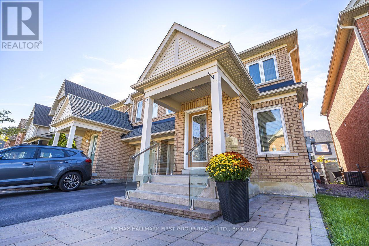 5 Cranston Avenue, Ajax, Ontario  L1Z 2B6 - Photo 3 - E13817826