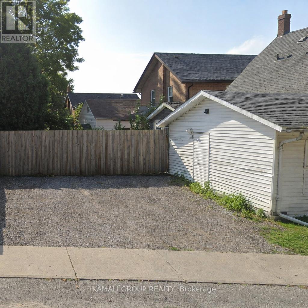 3 - 93 Mcmillan Drive, Oshawa (O'neill), Ontario  L1G 3Z7 - Photo 11 - E13817888