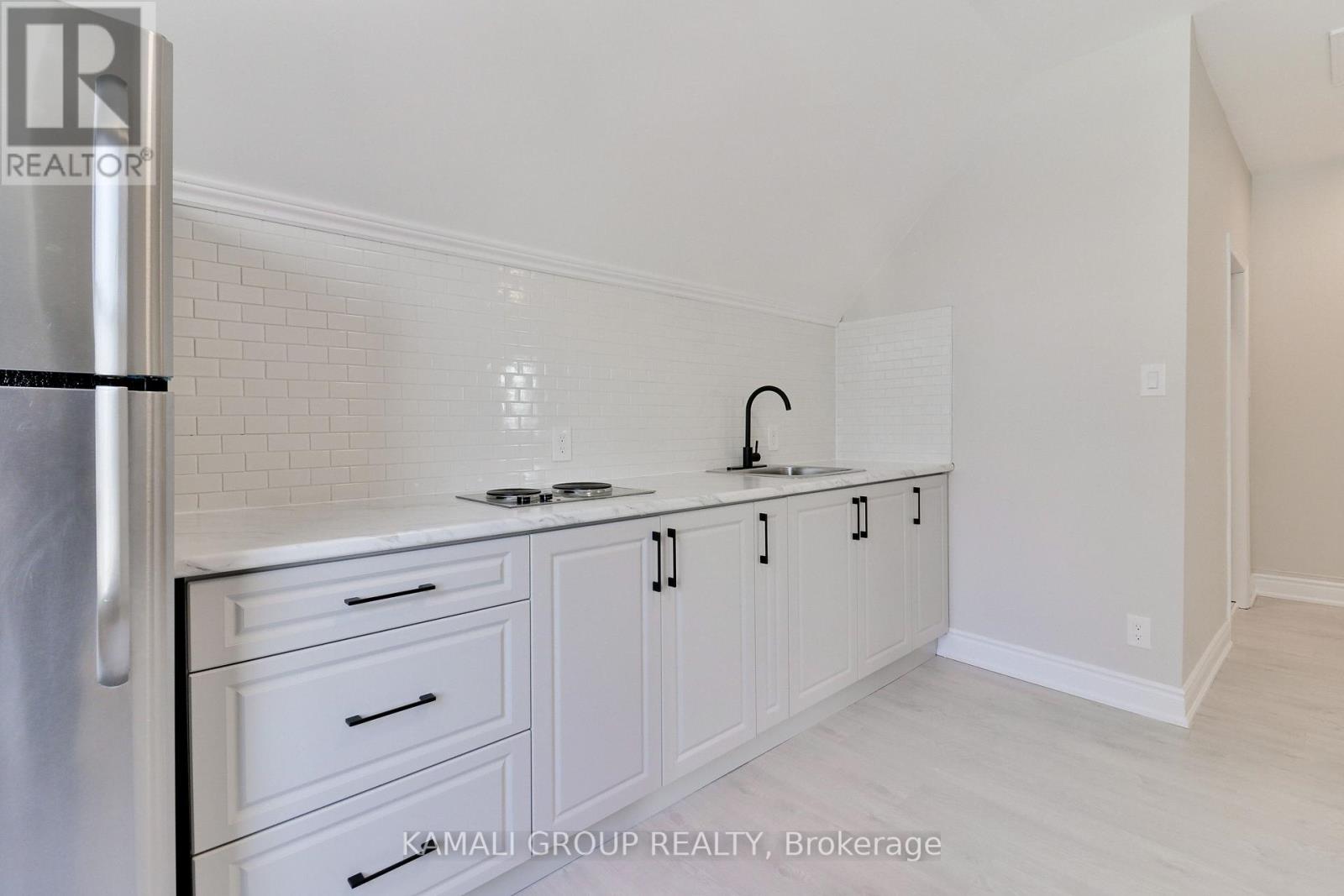 3 - 93 Mcmillan Drive, Oshawa (O'neill), Ontario  L1G 3Z7 - Photo 2 - E13817888