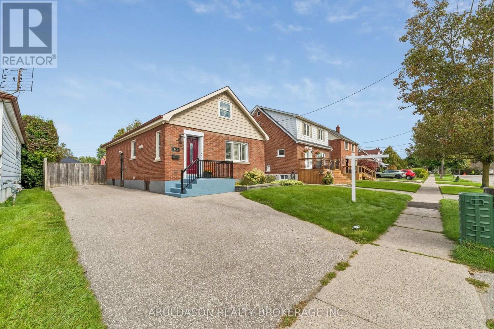 442 Colborne Street E, Oshawa (O'neill), Ontario  L1G 1N2 - Photo 1 - E13818068