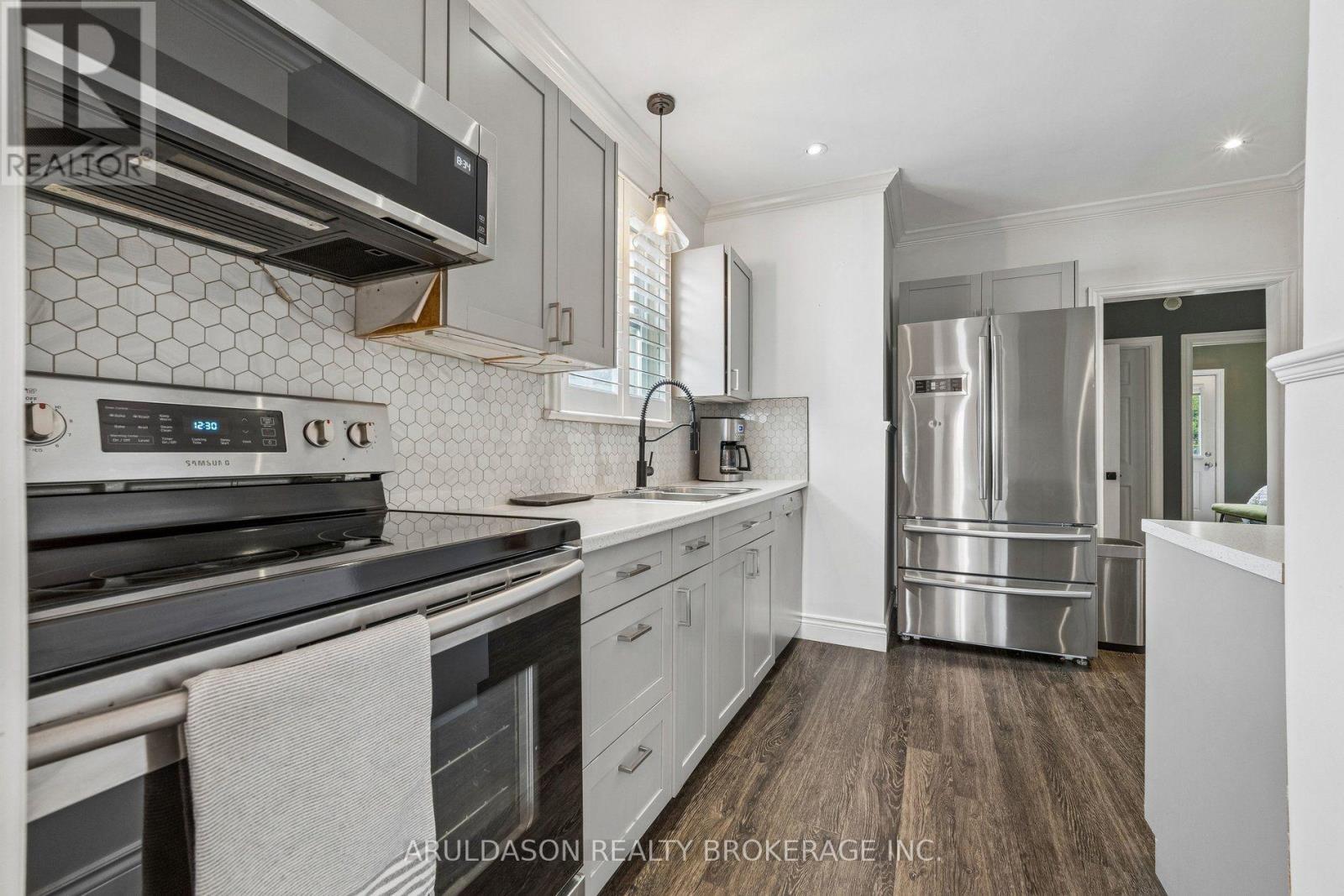 442 Colborne Street E, Oshawa (O'neill), Ontario  L1G 1N2 - Photo 8 - E13818068