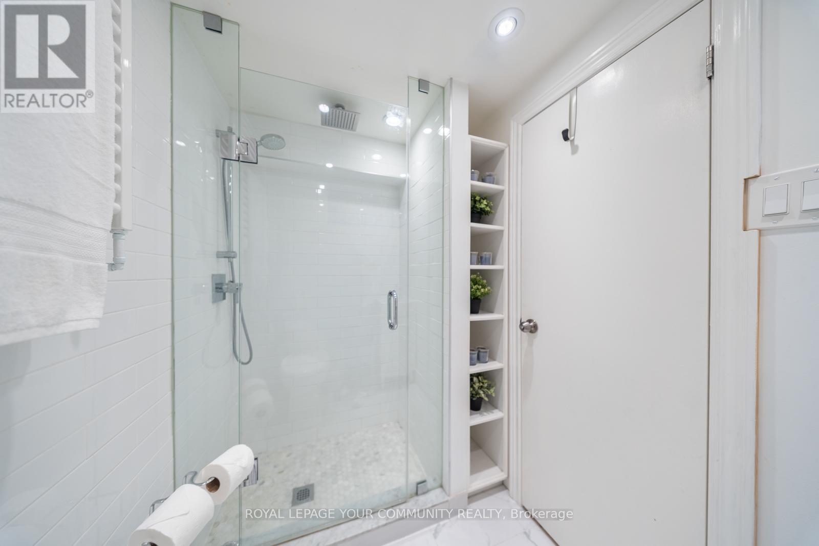 2 Four Oaks Gate, Toronto, Ontario  M4J 2X2 - Photo 36 - E13818124