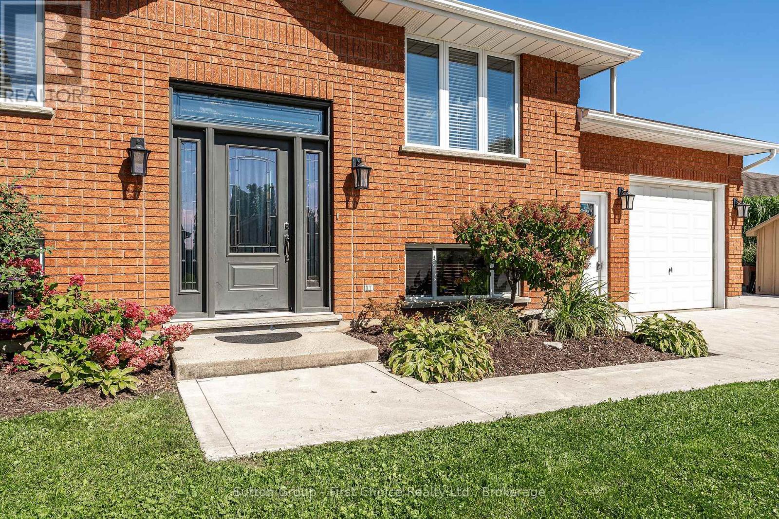 67 Napier Street, West Perth, Ontario N0K 1N0 - Photo 3 - X13817844