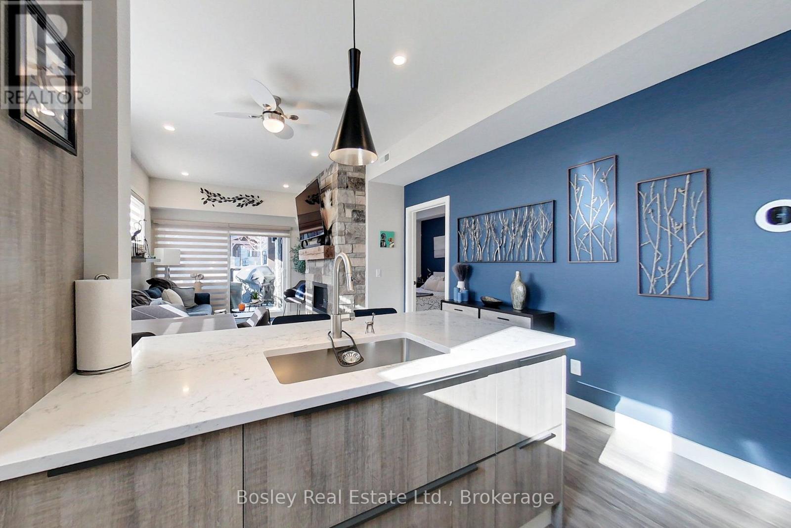 102 - 10 Beausoleil Lane, Blue Mountains, Ontario  L9Y 0V2 - Photo 7 - X13818042