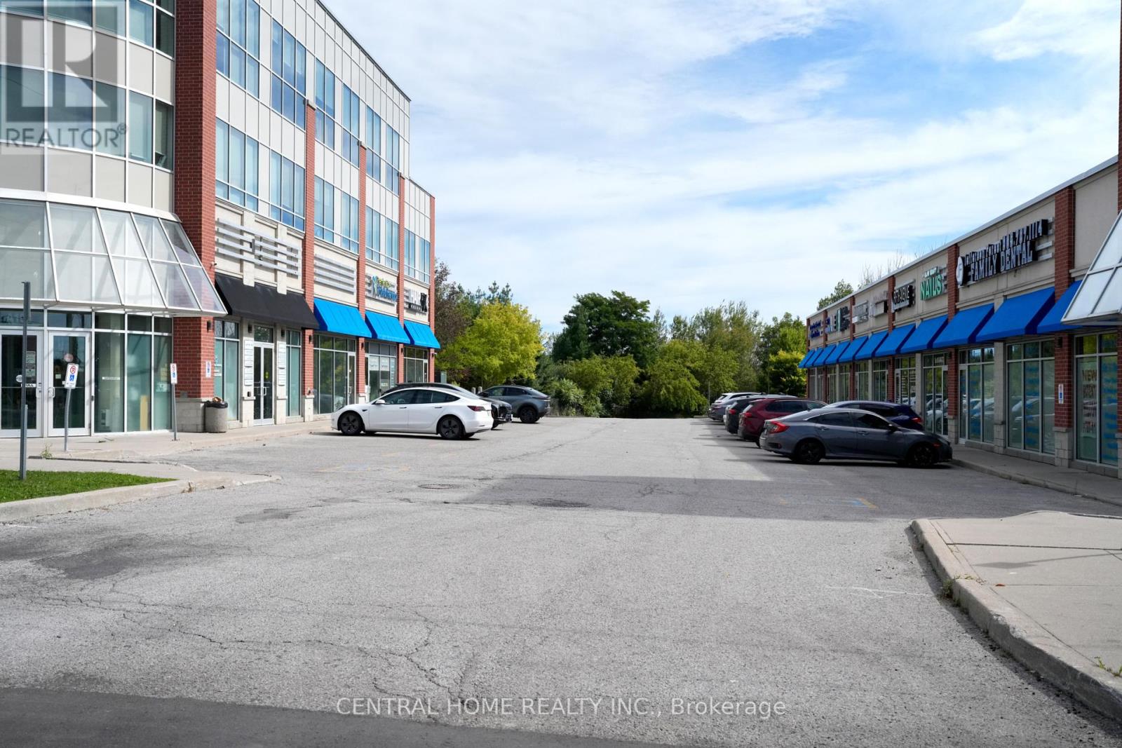 B104 - 11685 Yonge Street, Richmond Hill, Ontario L4E 0K7 - Photo 2 - N13790568