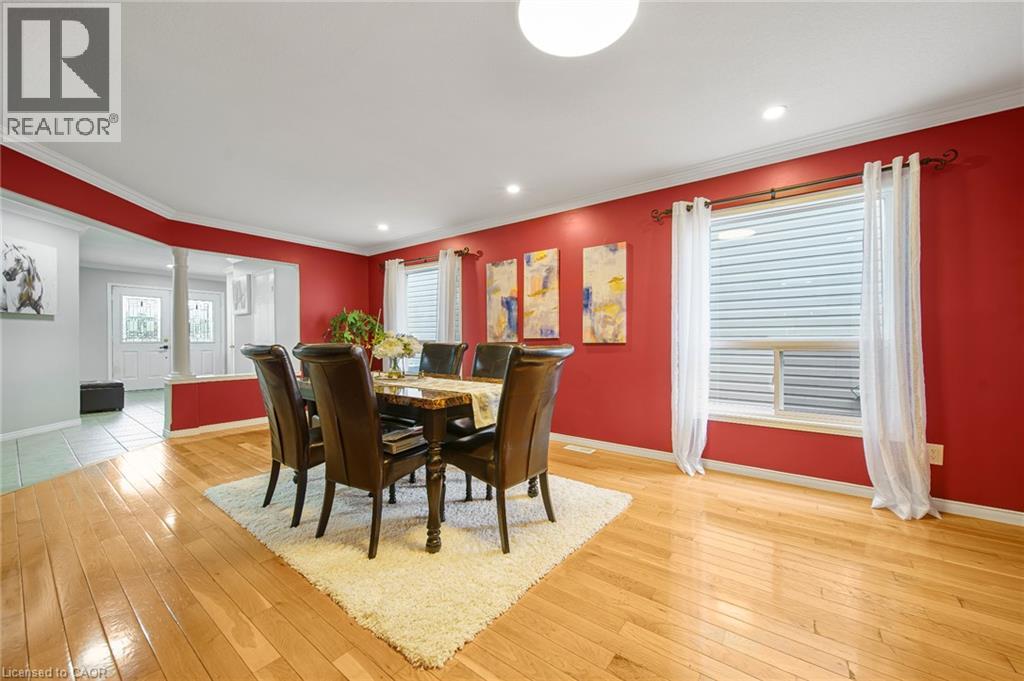 765 Brandenburg Boulevard, Waterloo, Ontario  N2T 2W9 - Photo 10 - 40862653