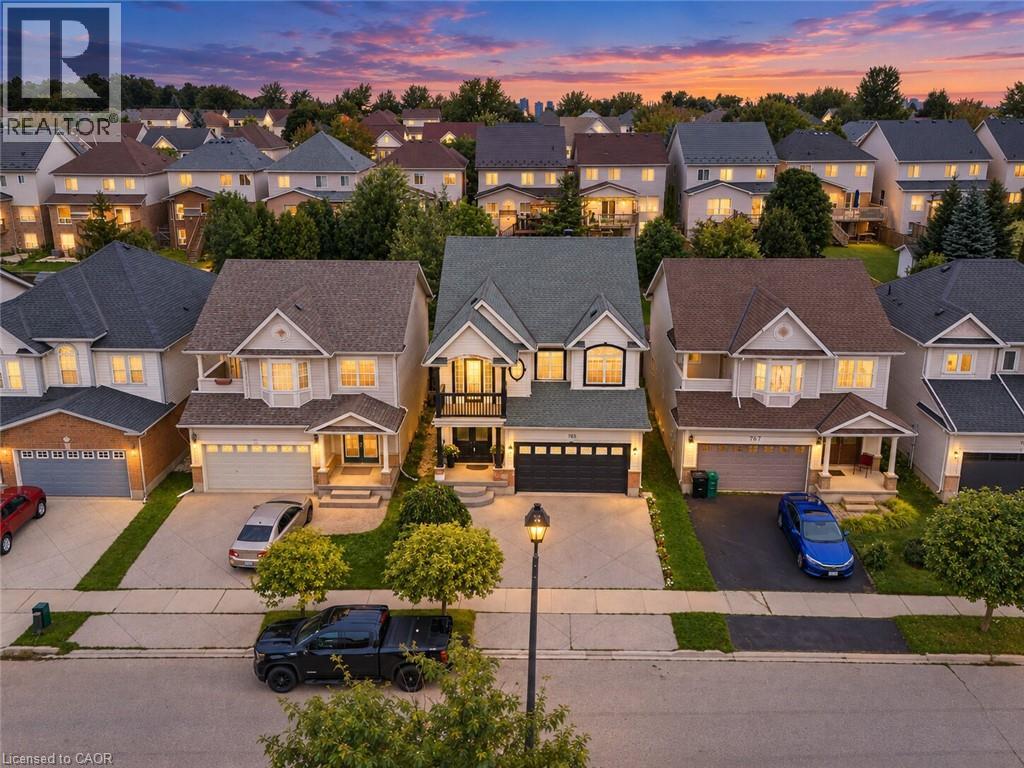 765 Brandenburg Boulevard, Waterloo, Ontario  N2T 2W9 - Photo 2 - 40862653
