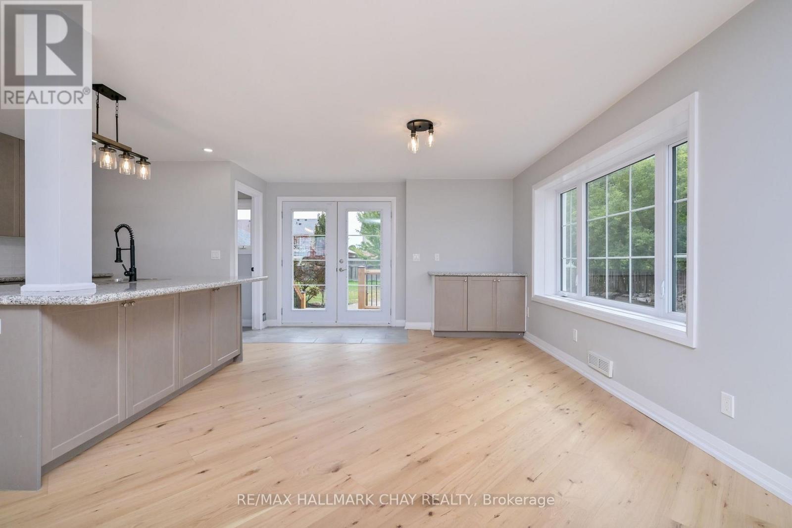 295 King Street N, New Tecumseth, Ontario  L9R 1N3 - Photo 10 - N13817924
