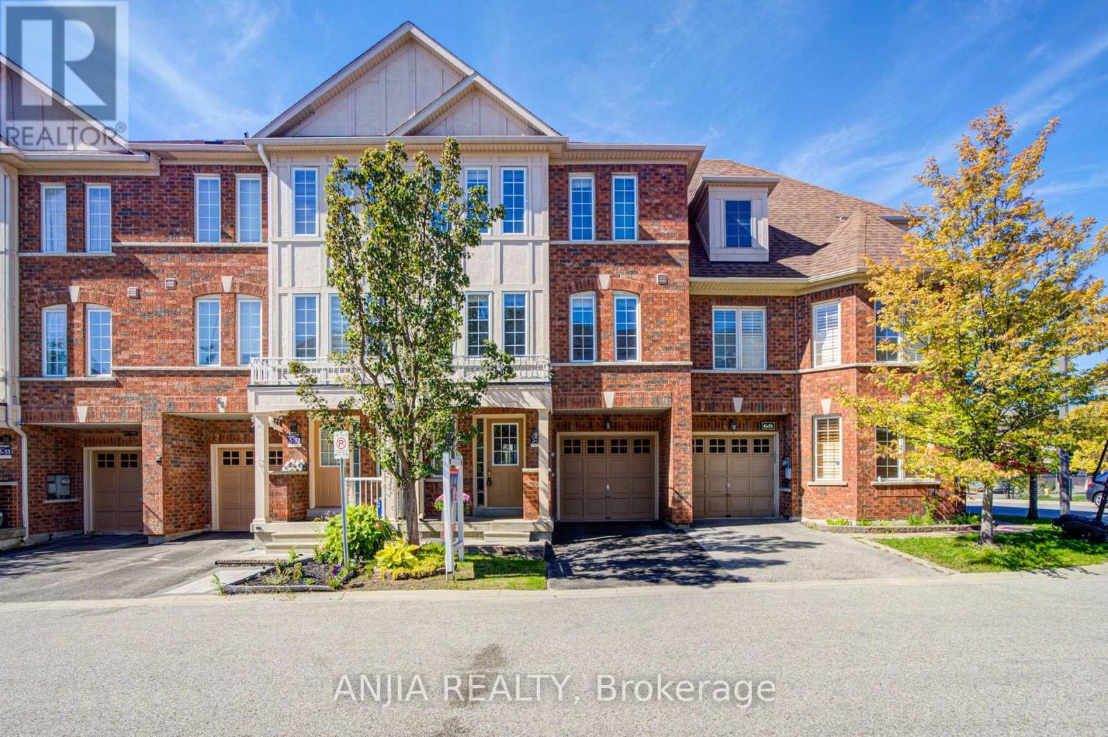 66 PRINCE CHARLES WAY, Markham, Ontario