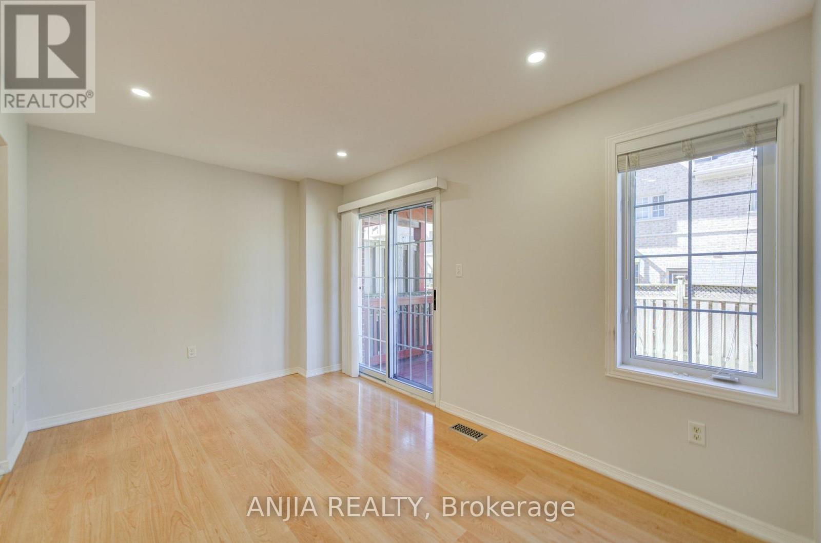 66 Prince Charles Way, Markham, Ontario  L6C 0M7 - Photo 10 - N13817952