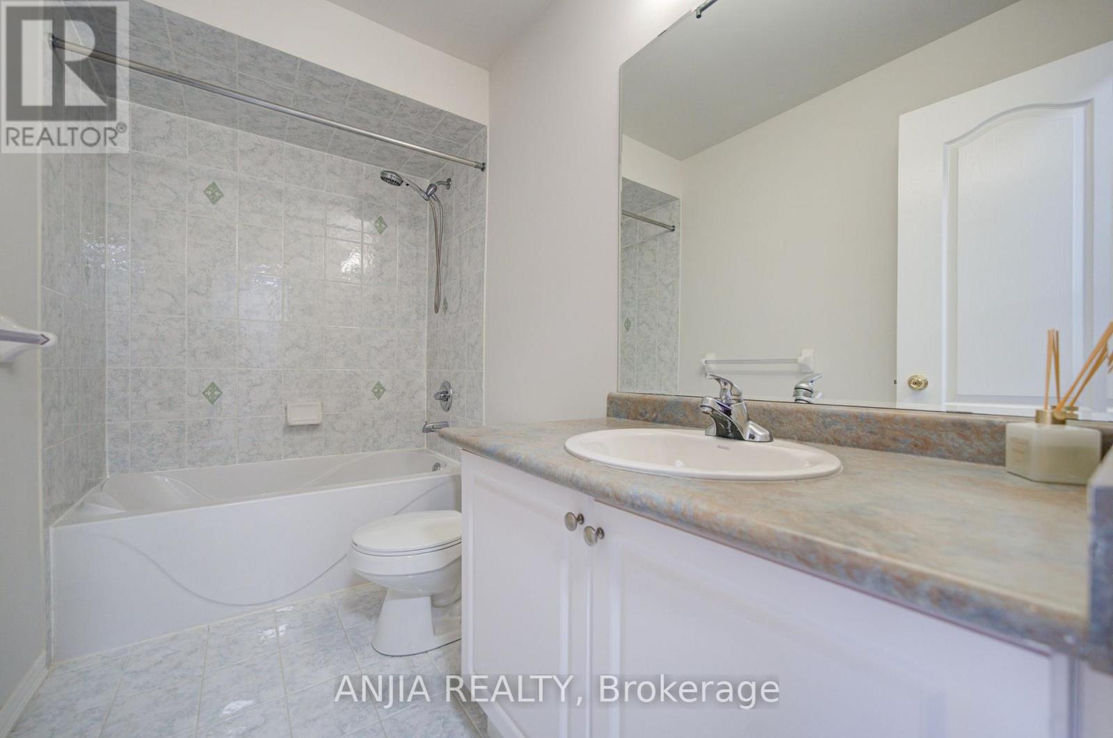 66 Prince Charles Way, Markham, Ontario  L6C 0M7 - Photo 30 - N13817952
